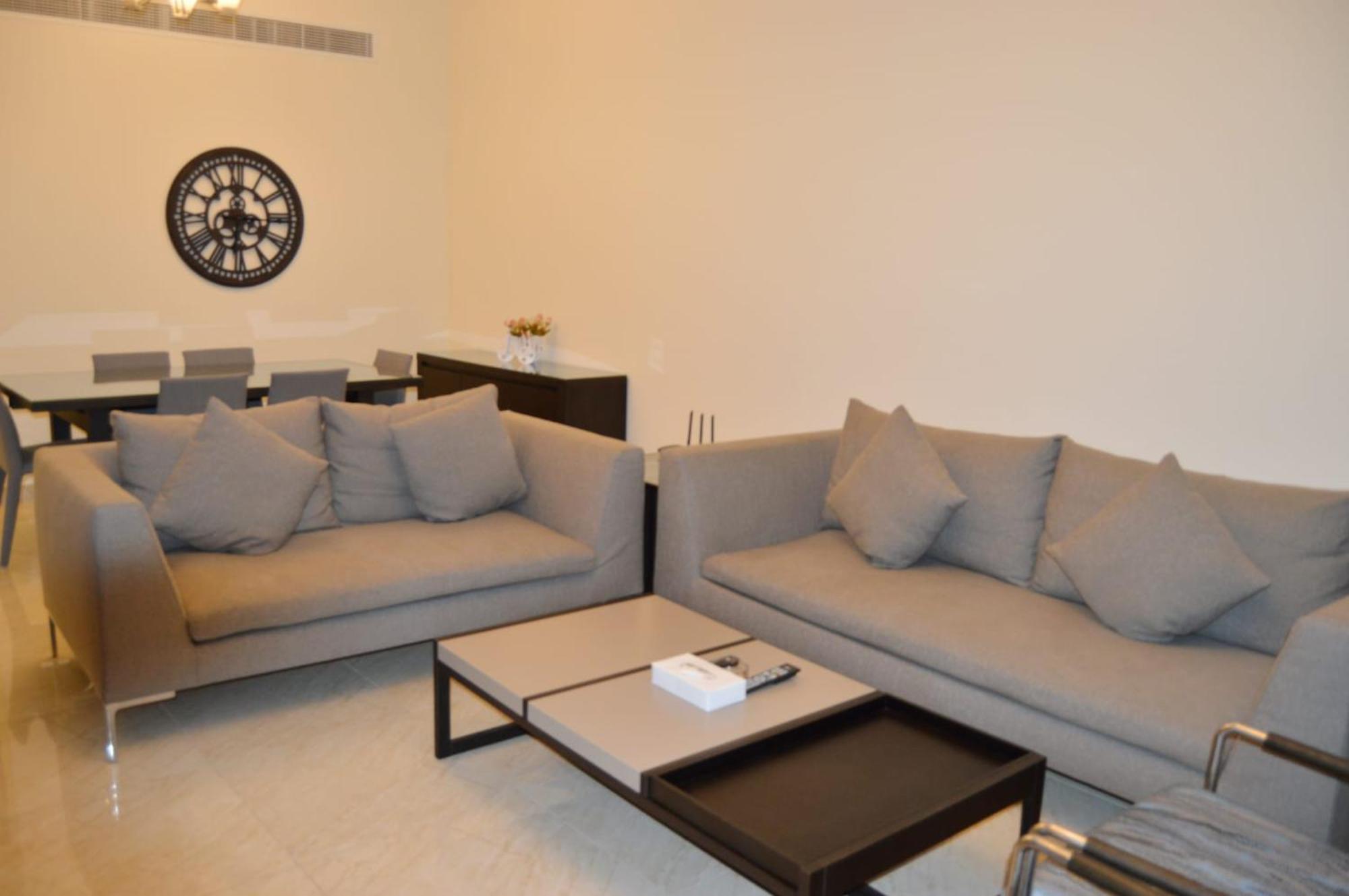 Ginger Luxury House Aparthotel Manama Exteriör bild