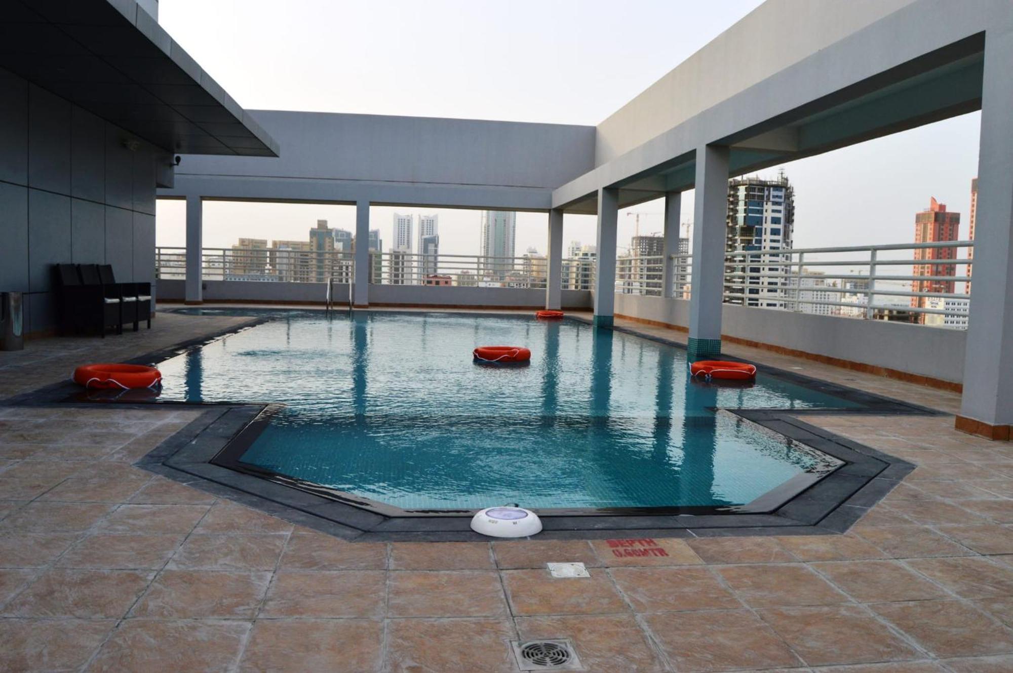 Ginger Luxury House Aparthotel Manama Exteriör bild
