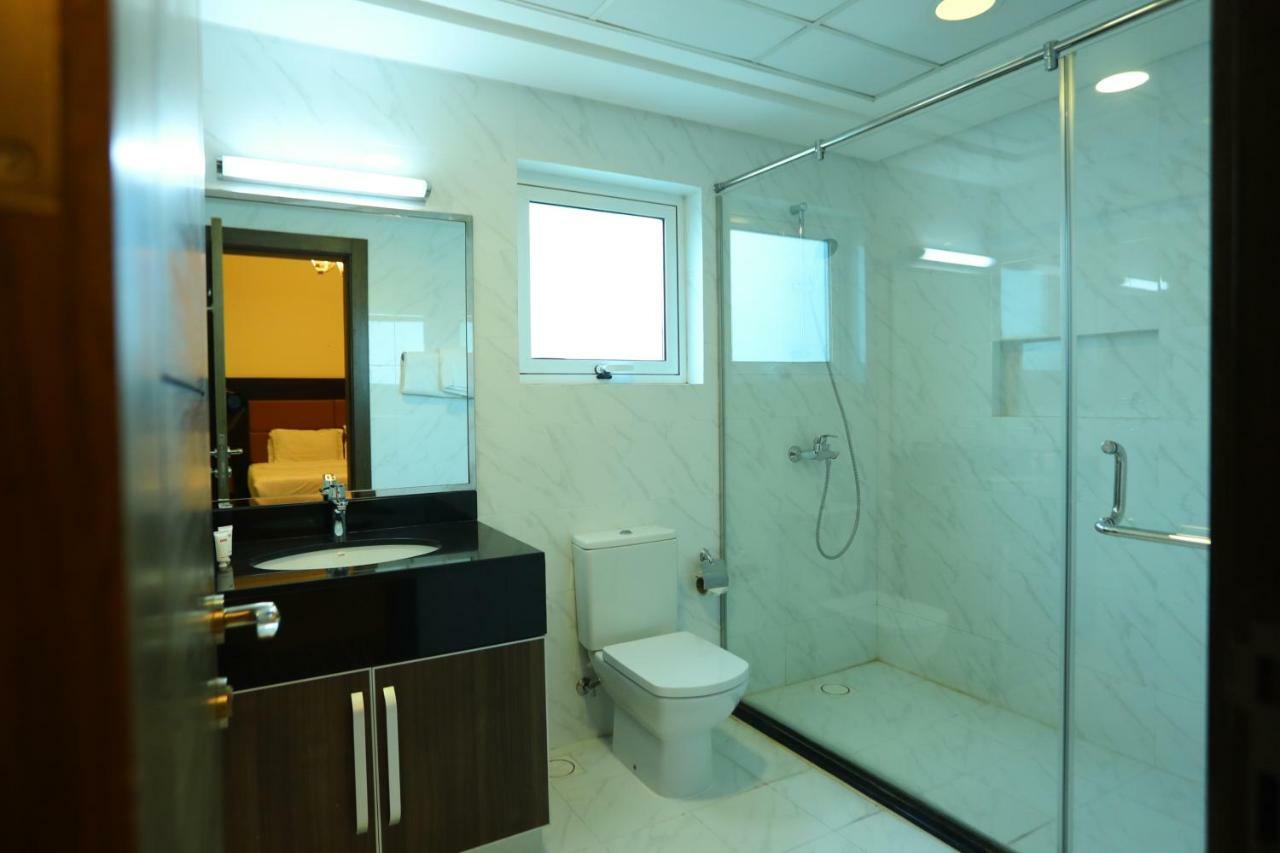 Ginger Luxury House Aparthotel Manama Exteriör bild