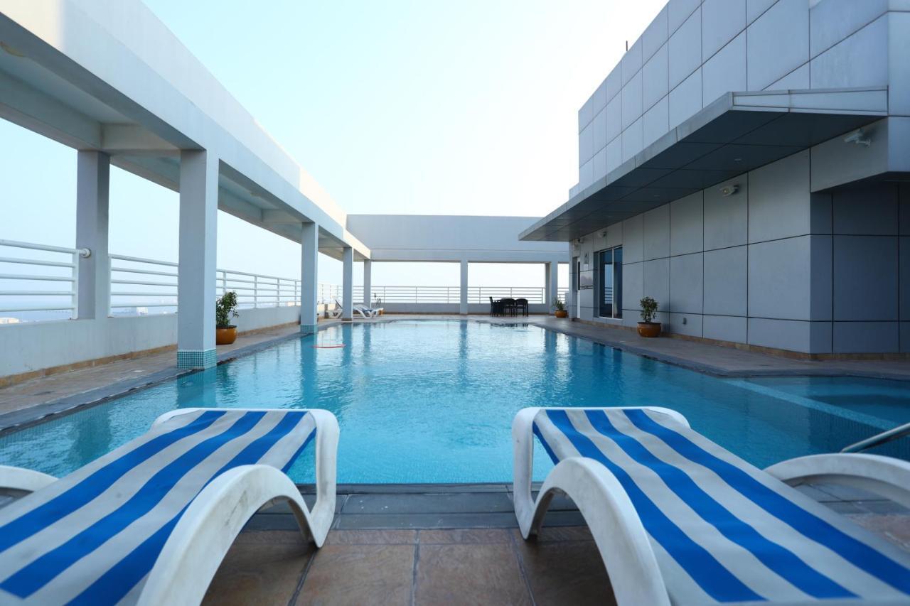 Ginger Luxury House Aparthotel Manama Exteriör bild